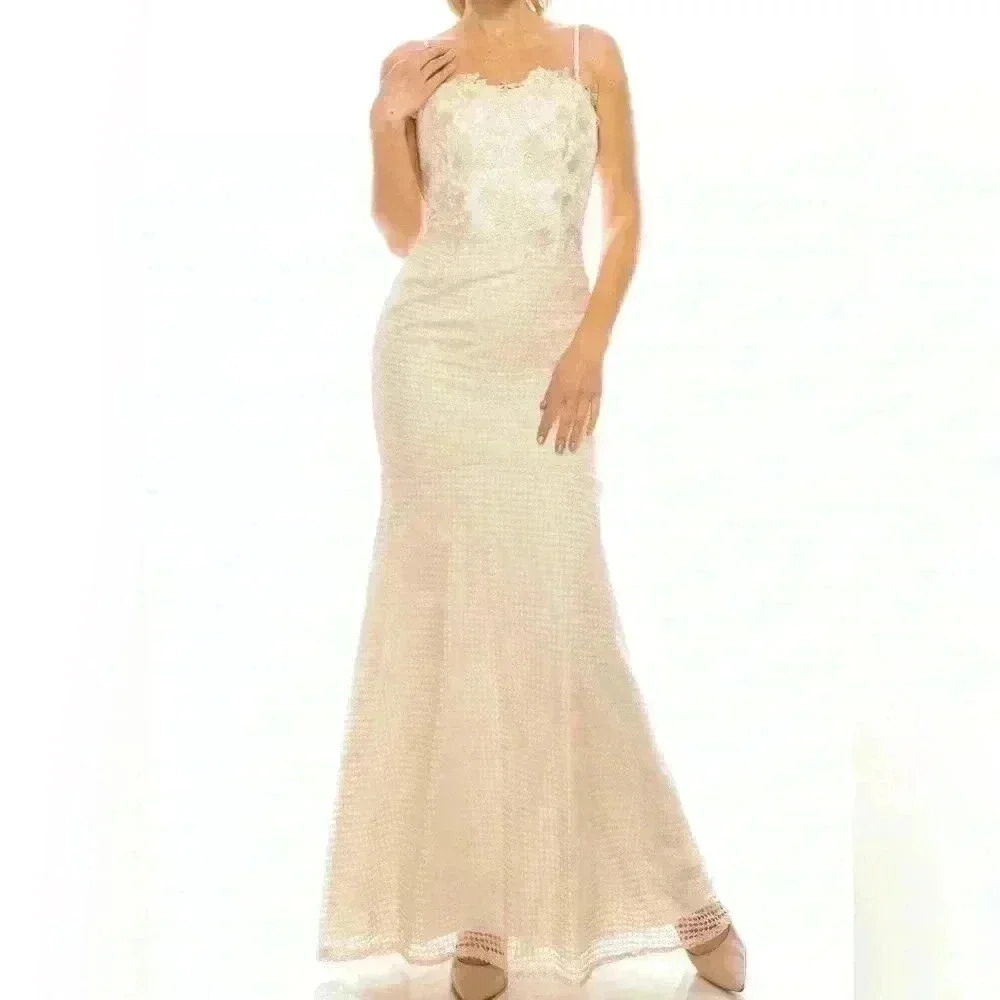 Aidan Mattox Champ Ivory Embroidered LaceTrumpet Maxi Wedding Dress  Size 2